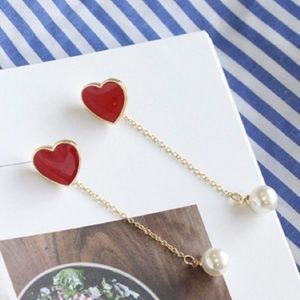 NWT heart earring faux pearl dangly detachable red